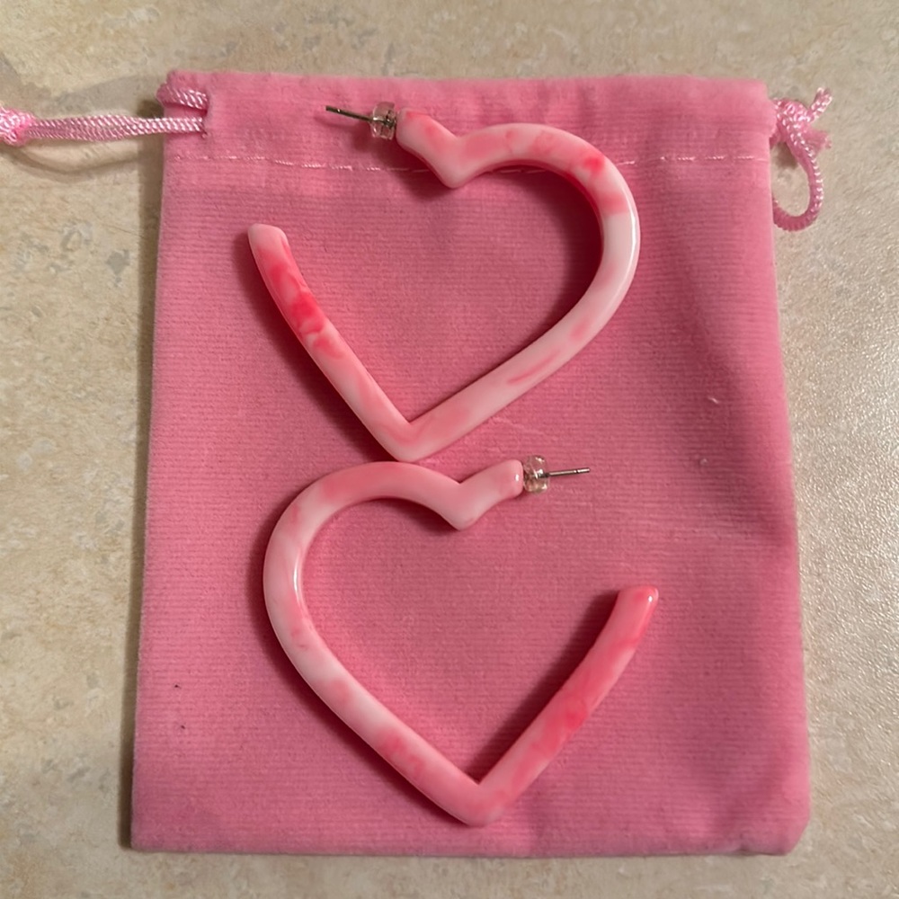 Sparklemuse Heart Earrings